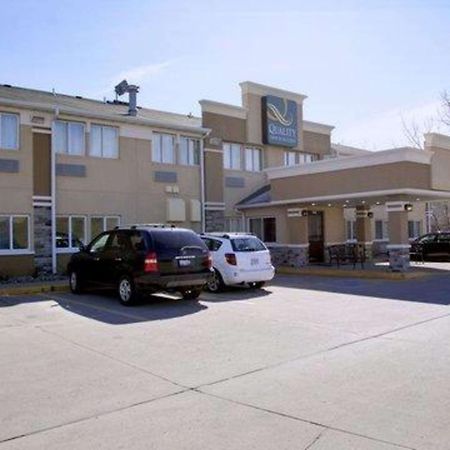 Quality Inn & Suites Des Moines Airport מראה חיצוני תמונה
