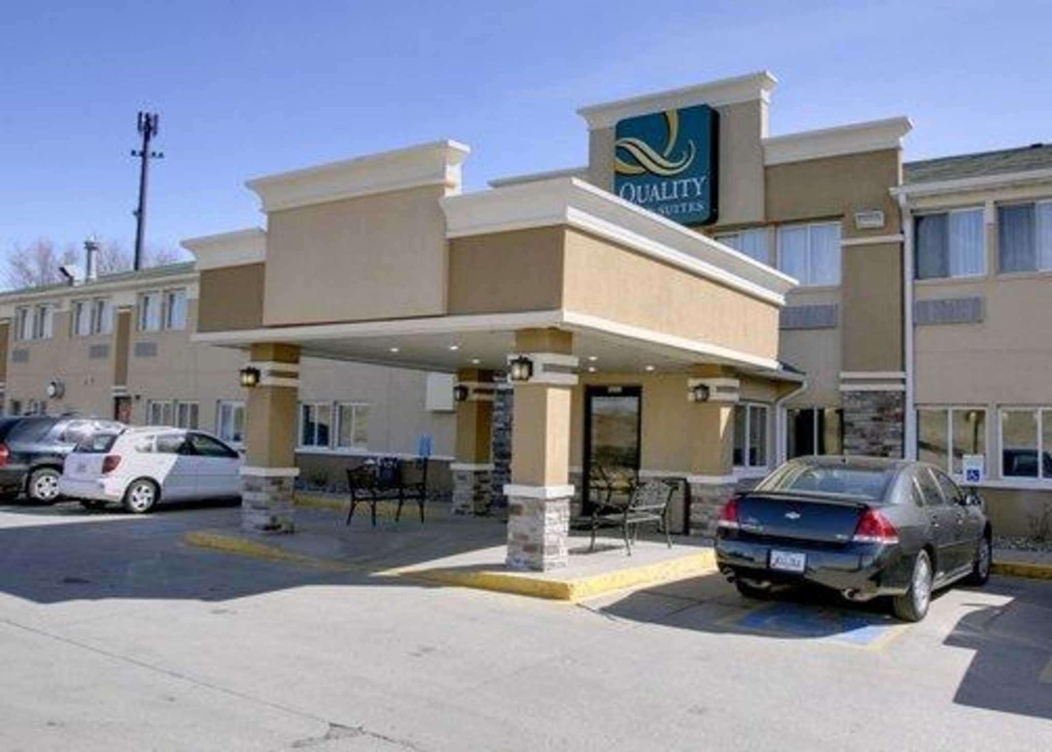 Quality Inn & Suites Des Moines Airport מראה חיצוני תמונה
