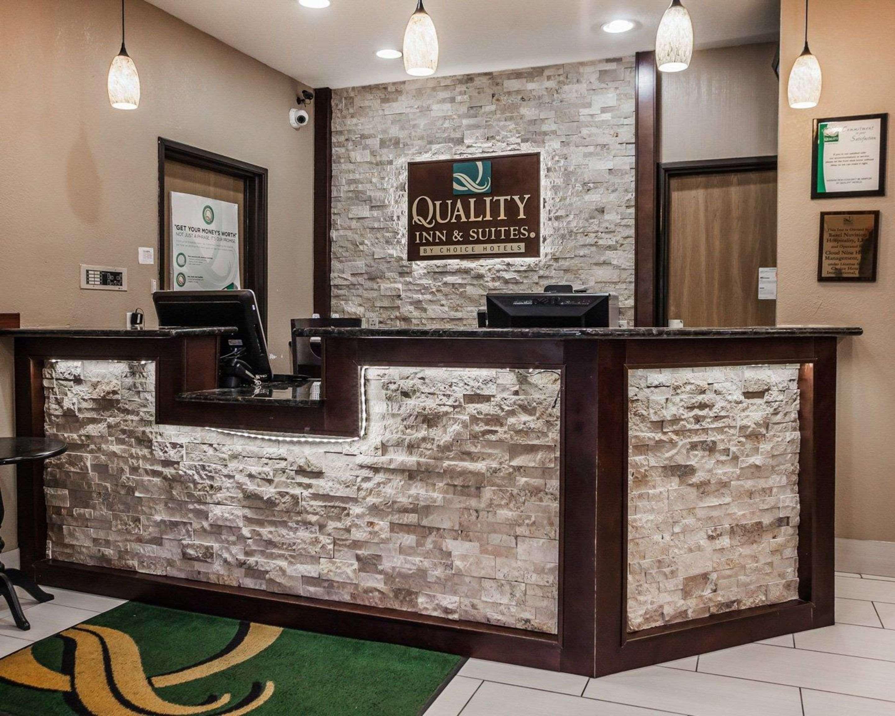 Quality Inn & Suites Des Moines Airport מראה חיצוני תמונה