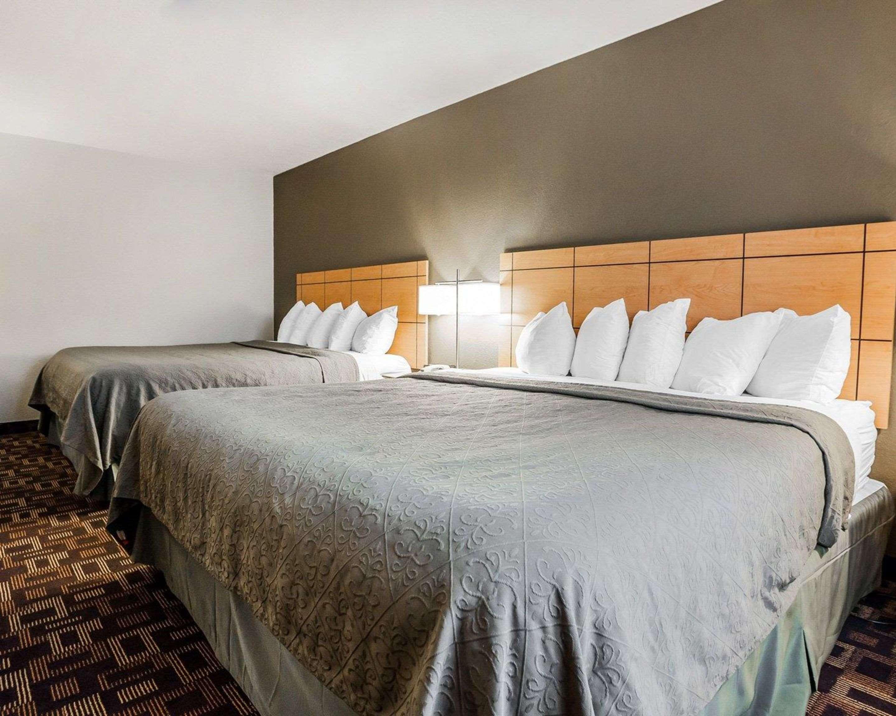 Quality Inn & Suites Des Moines Airport מראה חיצוני תמונה