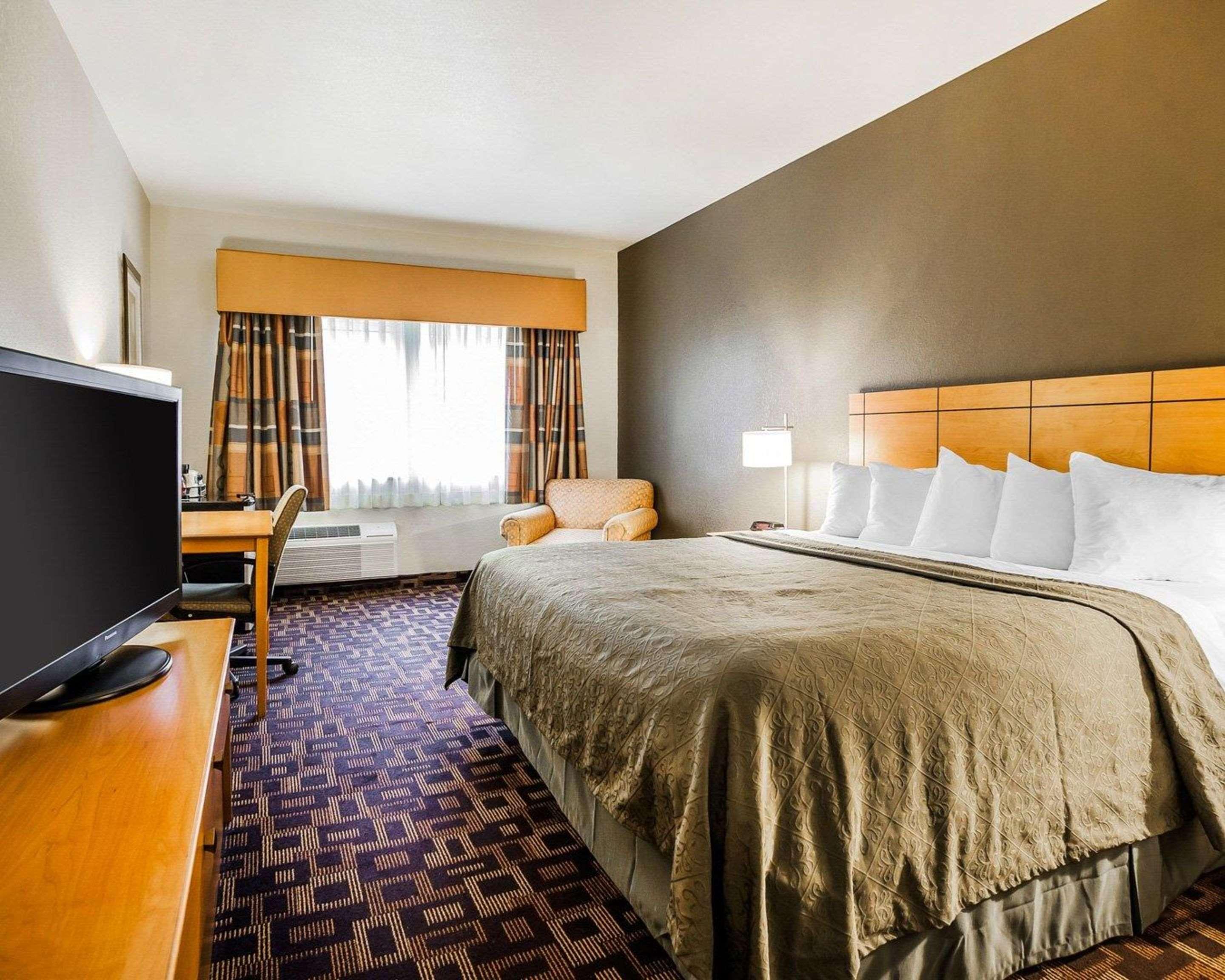 Quality Inn & Suites Des Moines Airport מראה חיצוני תמונה