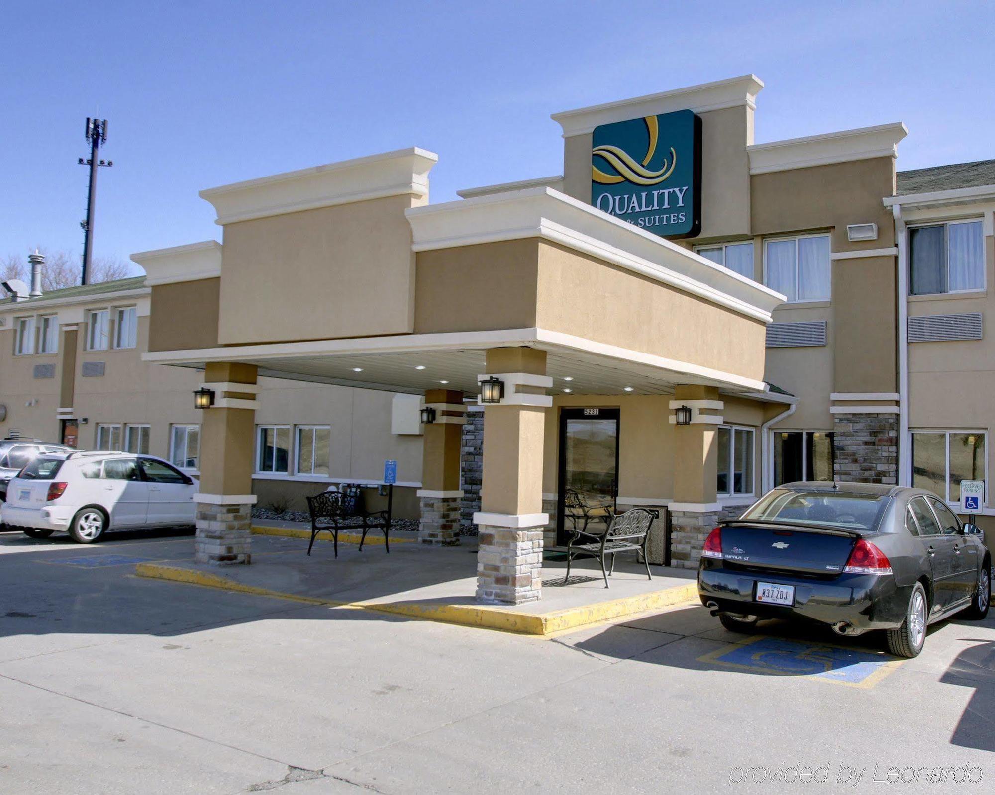 Quality Inn & Suites Des Moines Airport מראה חיצוני תמונה