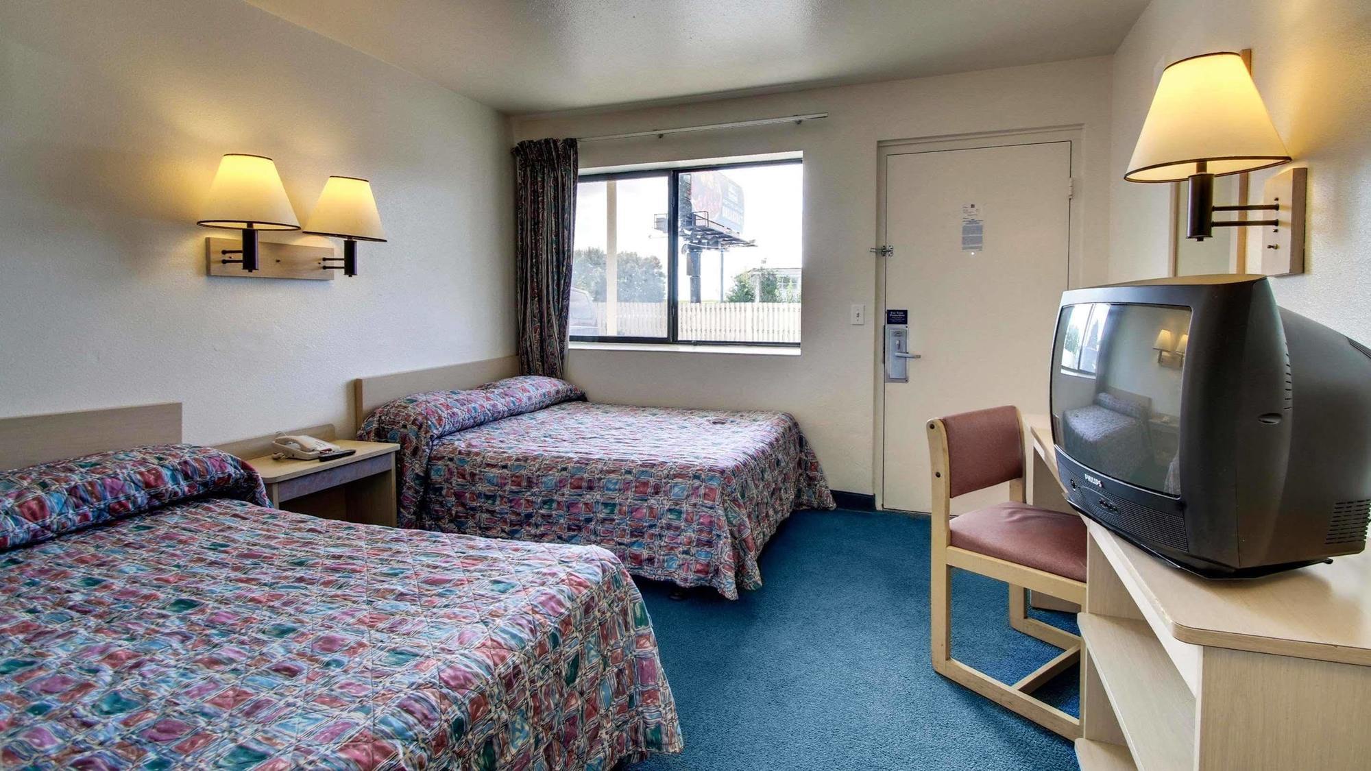 Quality Inn & Suites Des Moines Airport מראה חיצוני תמונה
